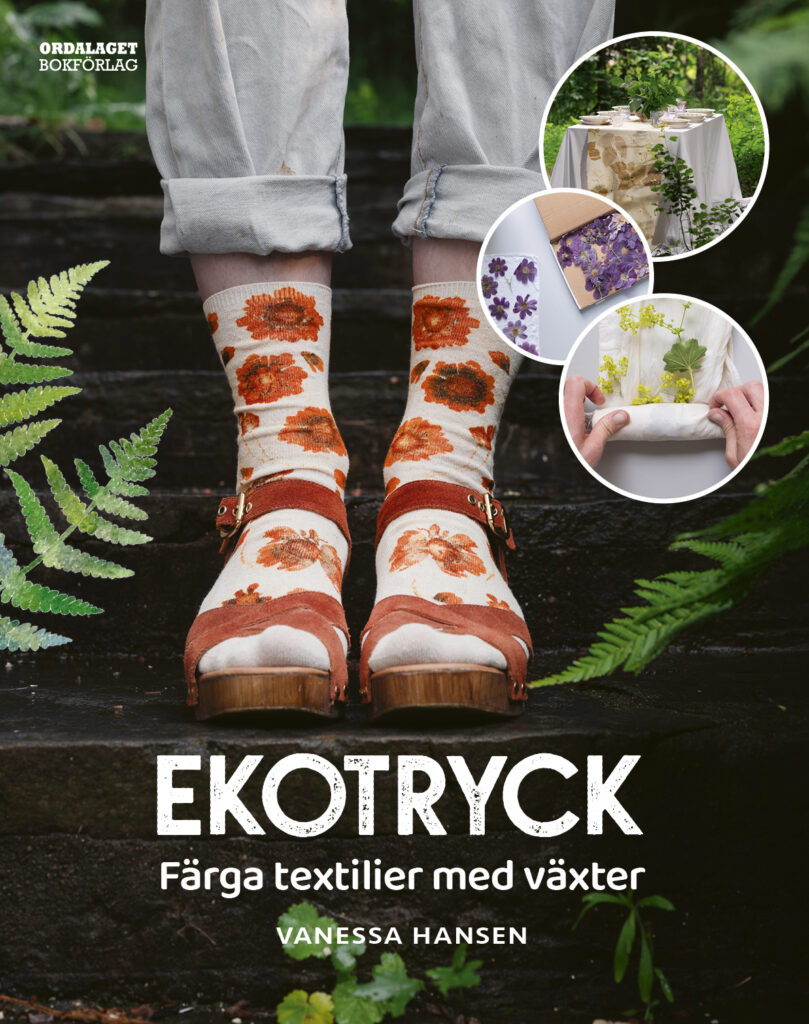 Book Cover: Ekotryck - färga textilier med växter